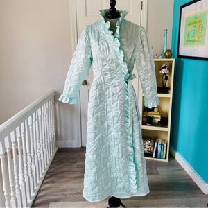 Vintage Donna Richard Elegant Mint Quilted Dressing Gown (size M)